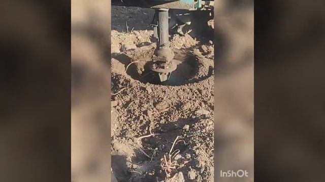 ямобур на минитрактор, закладка сада, посадка деревьев