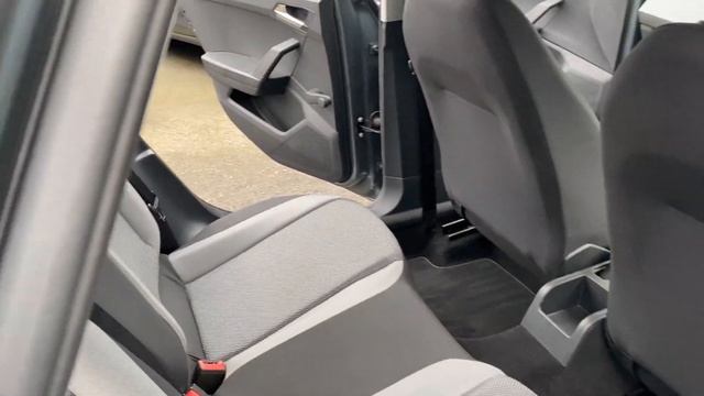 2017 67 SEAT Ibiza 1.0 TSI SE (s/s) 5dr смотреть онлайн