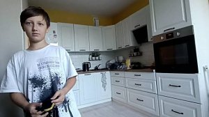 Целый день с родней.