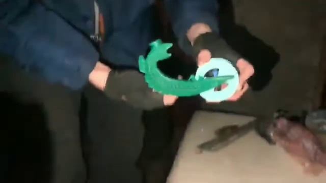 Распутываем жерлицы, готовимся к рыбалке смотреть онлайн