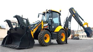 Копка сливной ямы 2,5х2,5м. Глубина 4,5м