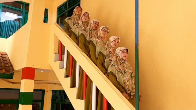 Sholawat Tibbil Qulub Cover Guru Tk Al Muhajirin Purwakarta. смотреть онлайн