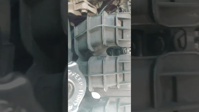 dodge caliber how to get the intake bolts in смотреть онлайн