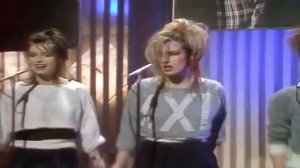 80's Music Replay Collection---Bananarama Robert DeNiro's Waiting