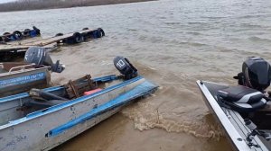 рыбалка в марте2024 на Ахтубе ! Windboat 4.0 в селе Селитренном!
