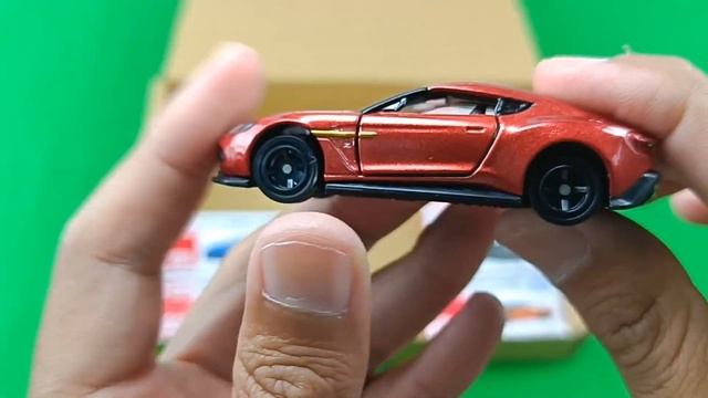 Box Full Off Cars, Rolls Royce, Ferrari, Lamborghini, Lexus, Suzuki, Daihatsu, Buggati, Audi смотреть онлайн