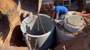 Недорогой переливной септик из бетонных колец на 3-4 человека.