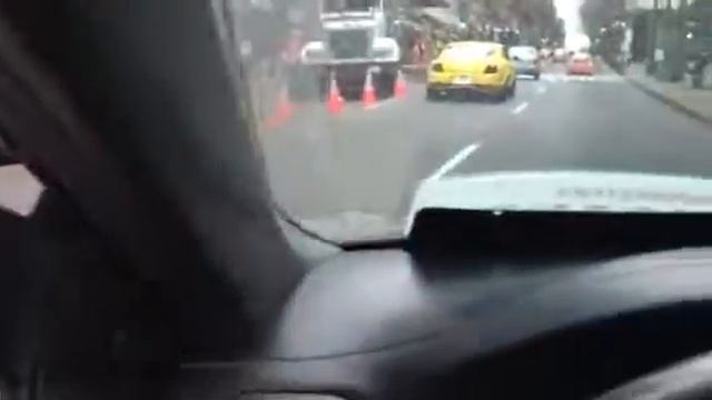 Yellow Bentley смотреть онлайн