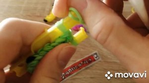 Ящерка 🦎 из резиночек на рогатке!