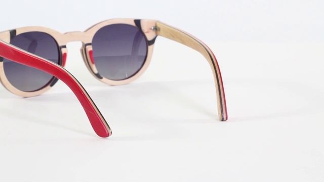 OCHIOCHI MIAMI RED Деревянные солнцезащитные очки смотреть онлайн