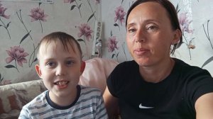 Выбираем Илье обувь.Подстригла Саввушку.