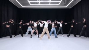 EVERGLOW - ZOMBIE dance practice mirrored