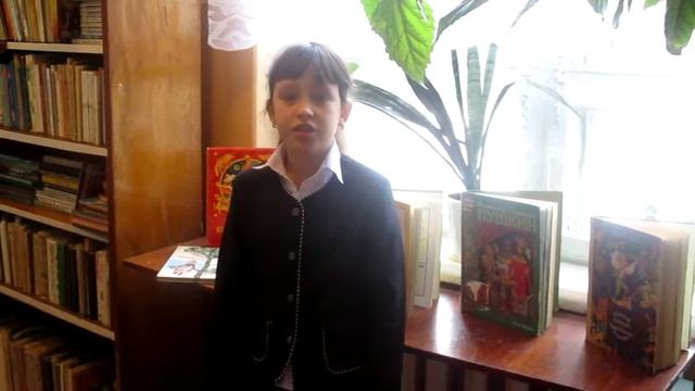 Страна читающая — Алена Шахова читает произведение «Мартышка и очки» И. А. Крылова смотреть онлайн