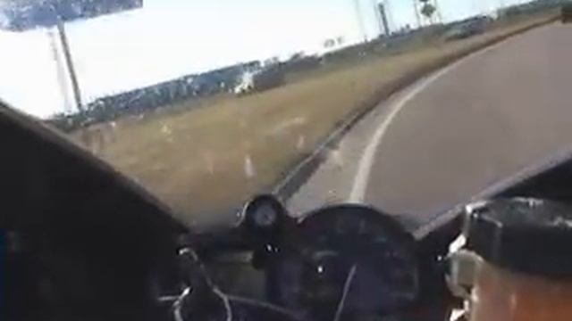 Saab vs Roller смотреть онлайн