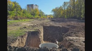 В городе Днепрорудном продолжается строительство канализационного коллектора