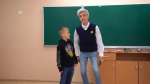 Реакция на Влада А4: Экстремальные Прятки В ШКОЛЕ с Младшим Братом Челлендж