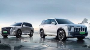 GAC Trumpchi ES9 PHEV SUV Pre-Sales Begin in China with Free Huawei Mate 60 Pro.