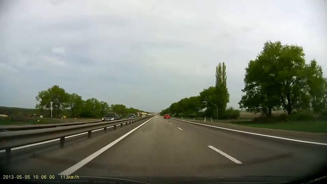 Видеорегистратор BlackVue DR400G-HD II День солнечно трасса