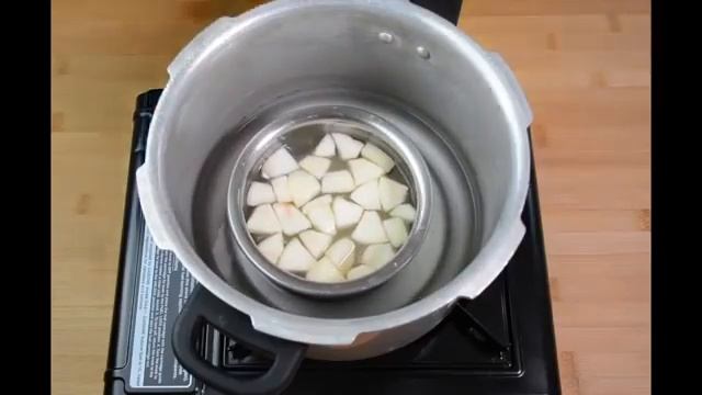 Food for 6 Months Old & Above l Homemade Apple Banana Porridge смотреть онлайн