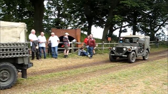 Mixed Vehicle Convoy - Land Rover / REO / Daimler Ferrett / Alvis Sabre  - Cheshire Steam Fair 2021 смотреть онлайн