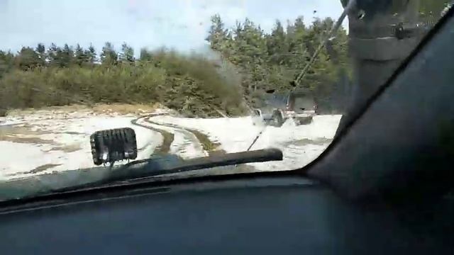 Isuzu trooper and Kia sorento having fun 2 смотреть онлайн