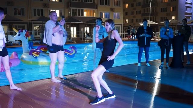 Бассейн "Бархатные сезоны" смотреть онлайн