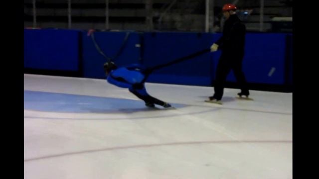 11 Seatbelts Evan pressure 03 смотреть онлайн