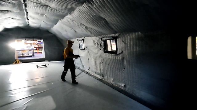 Большая надувная палатка