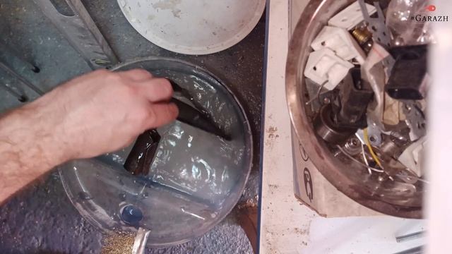 "Уксус" против "Нейтрализатор ржавчины" смотреть онлайн