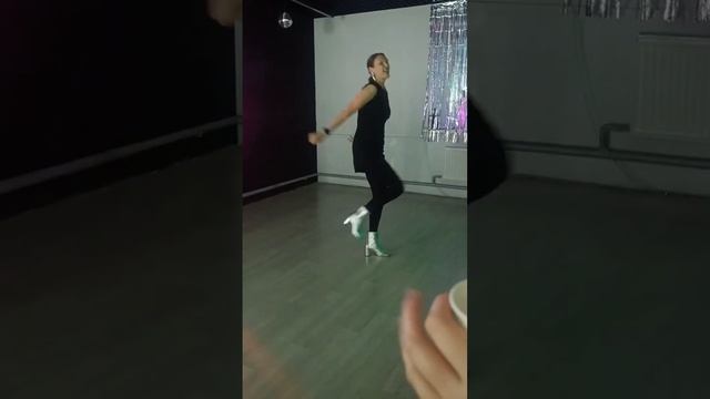 ПервыйТанец.mp4