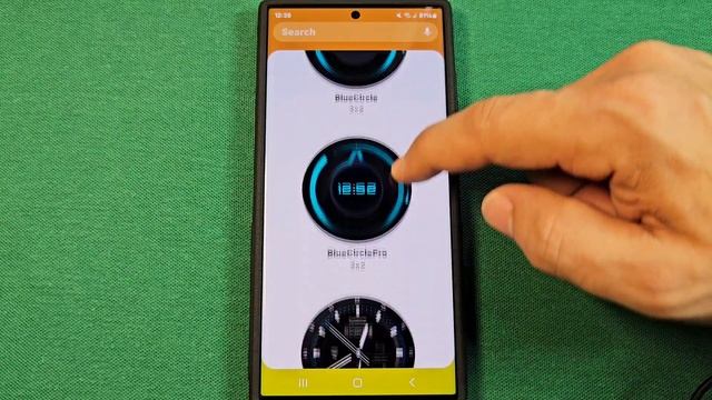 How to add Flip Clock Widget on home screen for Android phone