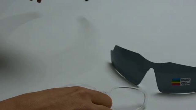 Спортивные солнцезащитные очки на http://brandetka.com смотреть онлайн