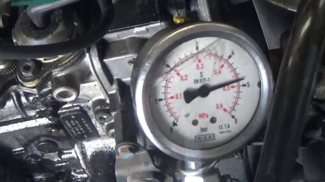 Проверка давления масла в двигателе 661920 12 044548 Ssang Yong OM661LA 2.3 л. turbo Korando, Muss смотреть онлайн