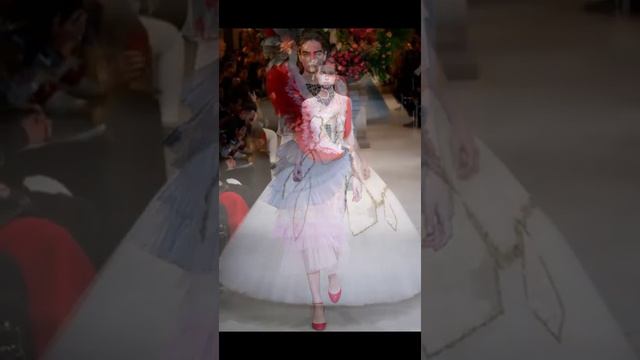 Мода и стиль.Viktor Rolf spring 2017 couture смотреть онлайн