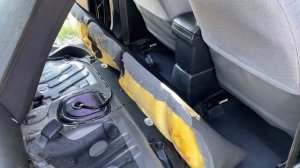 KiA RiO 3 КАК СНЯТЬ ЗАДНИЙ ДИВАН/УСТАНОВИЛ ЧЕХЛЫ