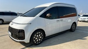 2022/09 Hyundai Staria 2.2 Lounge Limousine 4WD 9seats