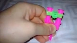 ОГУРЕЦ из резинок на рогатке