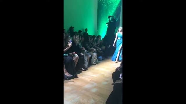 At the Elie Saab Fashion Show (Part 2) - September 2017 смотреть онлайн