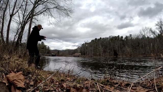 River Trout Fishing in Tennessee смотреть онлайн