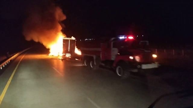 прицеп горит смотреть онлайн