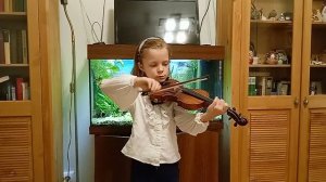 Комаровский. Вперегонки. Исполняет Оля Романова 8 лет.