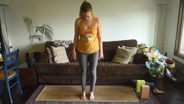 Trauma Informed Yoga Class | Beginner Friendly Yoga Class to Feel Safe смотреть онлайн