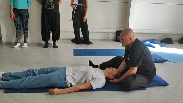 Уводим человека в особое состояние сознания. Фрагмент обучающего тренинга "ИТП" 1 ступень