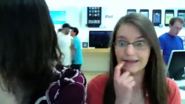 Apple Store - Part 2 смотреть онлайн