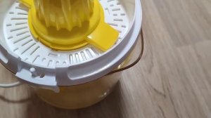 Обзор соковыжималки электрической Blackton Bt J1112 Yellow-White