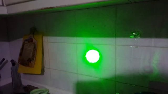 Лазерная указка жжёт и увеличивает как Александр смотреть онлайн