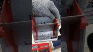 Кормушка для молодняка кроликов.