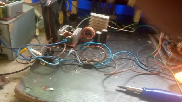 Kapanadze, Dally and Ruslan device Part 5; tuning Tesla coil frequency to resonant with the system смотреть онлайн