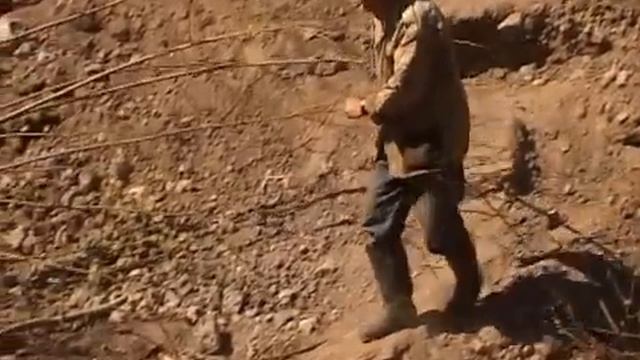 В посёлке Кривец провалилась дорога смотреть онлайн