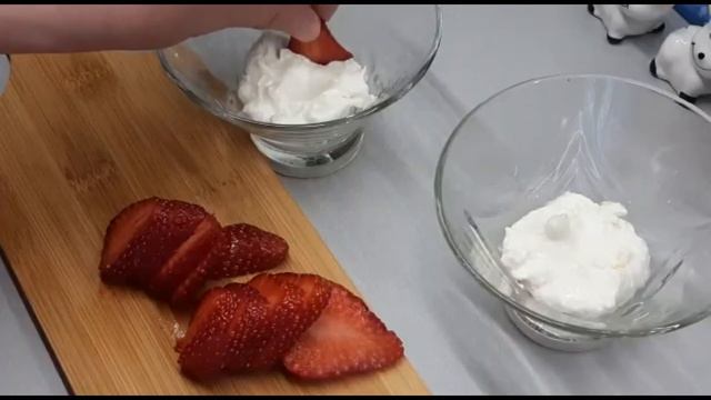 Десерт с КЛУБНИКОЙ ПРОСТОЙ и со вкусом/7 смотреть онлайн